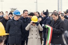 Presidente Trieste Airport Marano, la Presidente Regione FVG Serracchiani e il sindaco di Ronchi dei legionari Vecchiet.jpg