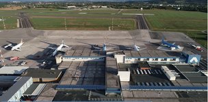 Trieste Airport  terminal e piazzale.jpg